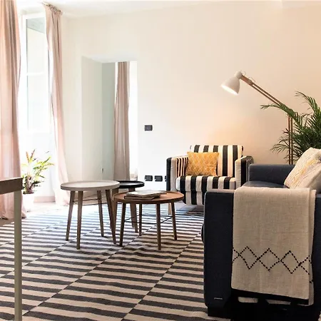Duda House - House Of Travelers * Como